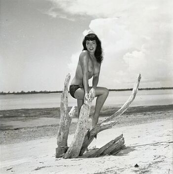 Full leaked Bettie page page private onlyfans photo