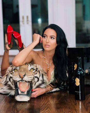 Full leaked Bigbirdgirl private onlyfans photo