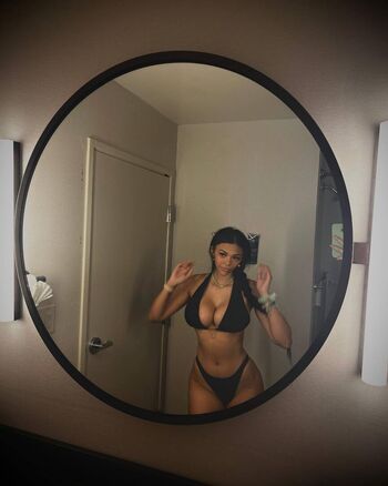 Full leaked Bigbittybih private onlyfans photo