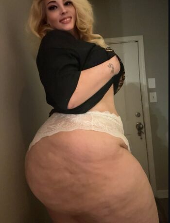Full leaked Bigbootybecky private onlyfans photo