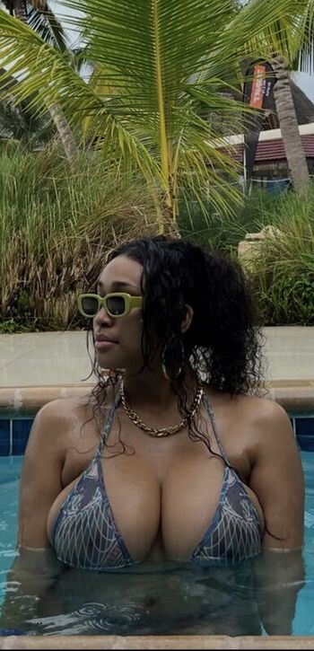 Full leaked Bigdiamondgirl private onlyfans photo