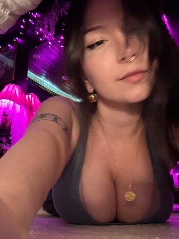 bigtittygothegg
