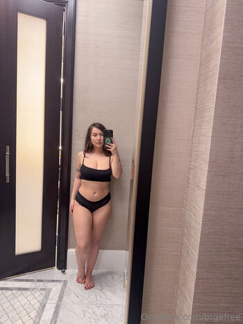 Full leaked Bigtittygothegg private onlyfans photo