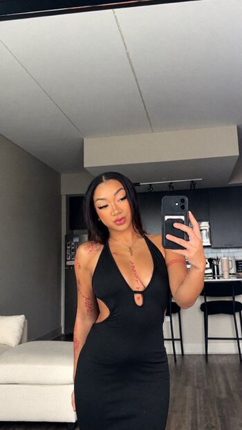 Full leaked Biigbambi private onlyfans photo