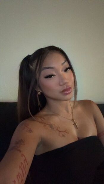 Full leaked Biigbambi private onlyfans photo