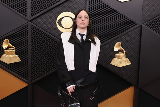 Full leaked Billie eilish  page private onlyfans photo