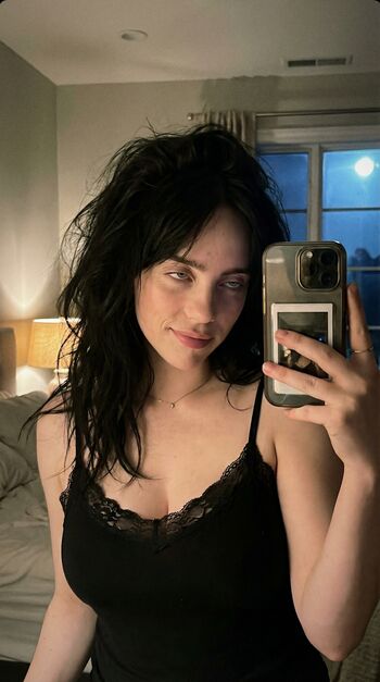 Full leaked Billie eilish fake page private onlyfans photo