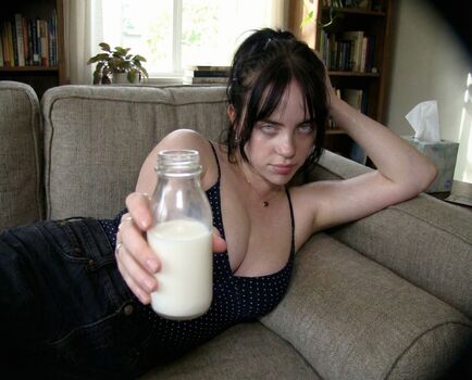 Billie Eilish Fake