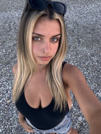 Full leaked Bionditudo  page private onlyfans photo