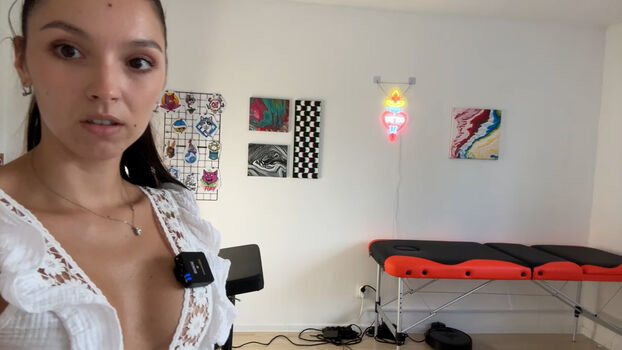 Full leaked Bisscute page private onlyfans photo