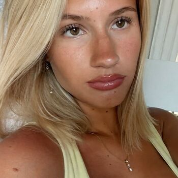 Full leaked Bizzydalechek private onlyfans photo