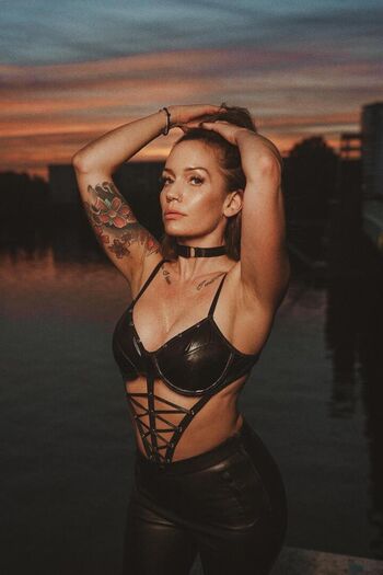 Full leaked Bjulez private onlyfans photo