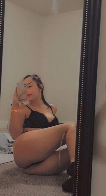 Full leaked Bkshii private onlyfans photo