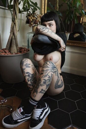 Full leaked Blackamber private onlyfans photo