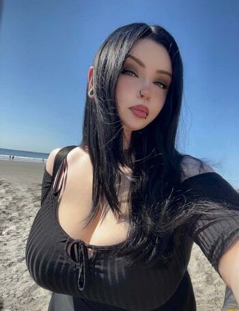 Full leaked Blazin goth private onlyfans photo