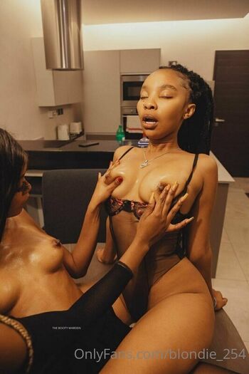 Full leaked Blondie  page private onlyfans photo