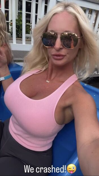 Full leaked Blondie mom bay private onlyfans photo