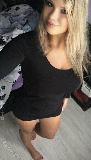 Full leaked Blondiesek private onlyfans photo