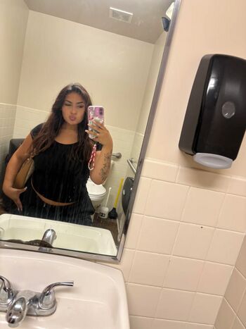 Full leaked Blovesu private onlyfans photo