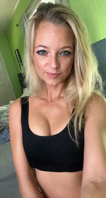 Full leaked Bluegrassbell private onlyfans photo