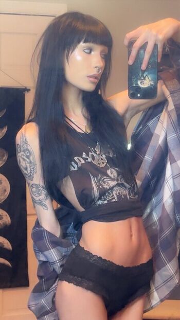 Full leaked Bluntghoul private onlyfans photo
