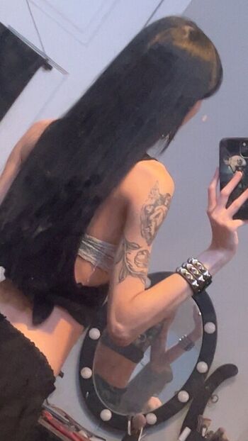 Full leaked Bluntghoul private onlyfans photo