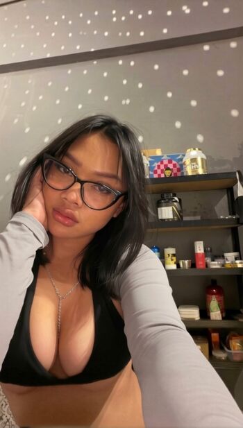 Full leaked Bluntviews page private onlyfans photo