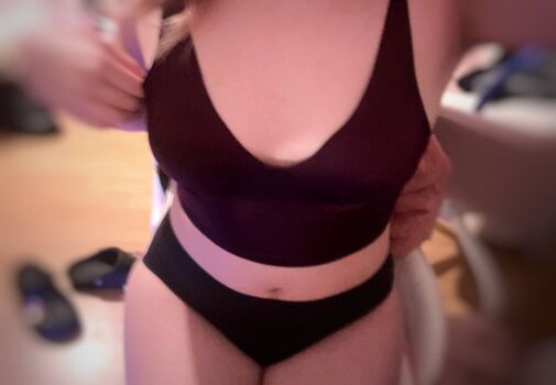 Full leaked Blushingsora private onlyfans photo