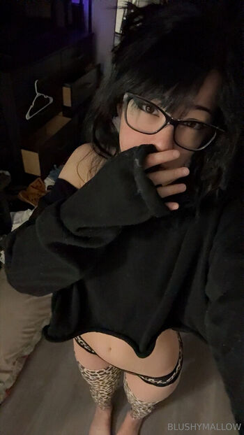 Full leaked Blushymallow page private onlyfans photo