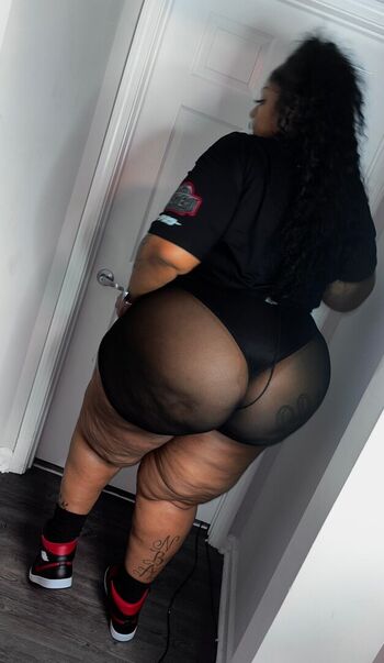 Full leaked Blvckasszilla private onlyfans photo