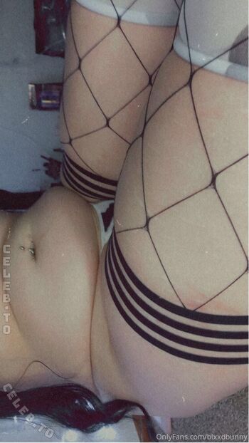 Full leaked Blxxdbunny private onlyfans photo