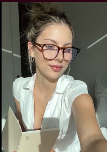 Full leaked Bobbie moore page private onlyfans photo
