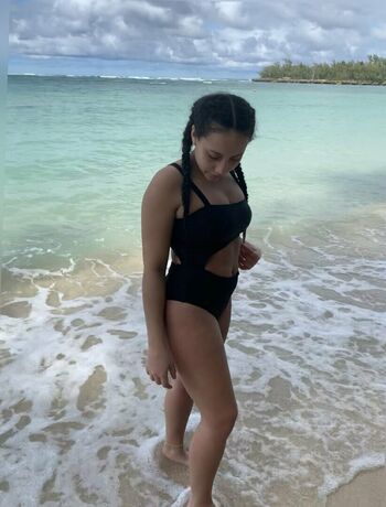 Full leaked Bobbie private onlyfans photo