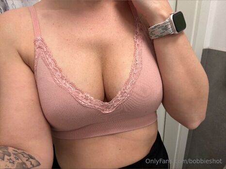 Full leaked Bobbieshot private onlyfans photo