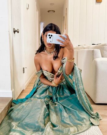 Full leaked Bollywoodtrapqueen private onlyfans photo