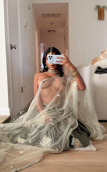 Full leaked Bollywoodtrapqueen page private onlyfans photo
