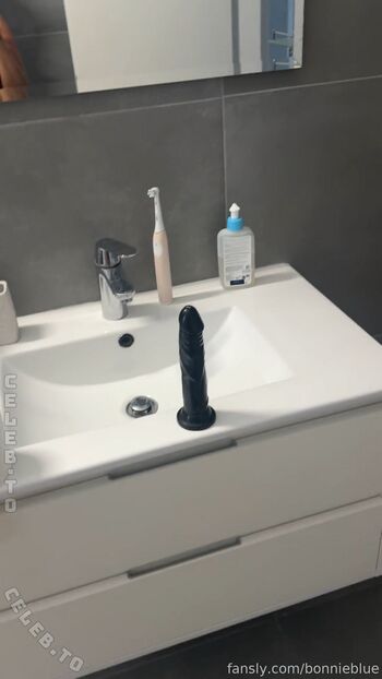 Full leaked Bonnie blue page private onlyfans photo