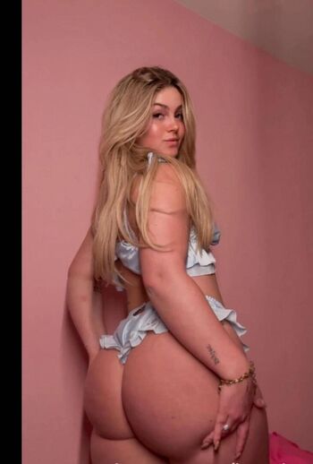 Full leaked Bootylunaa private onlyfans photo