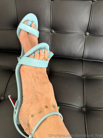 Full leaked Bornroyal feet page private onlyfans photo