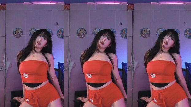 Full leaked Bossberry page private onlyfans photo