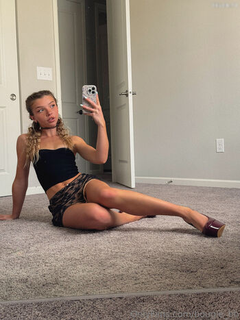 Full leaked Bougie bb page private onlyfans photo