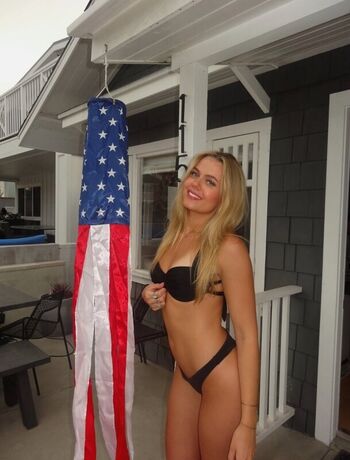 Full leaked Boutinela babes page private onlyfans photo