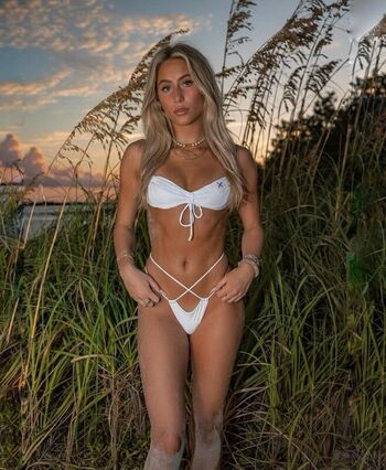 Full leaked Boutinela babes page private onlyfans photo