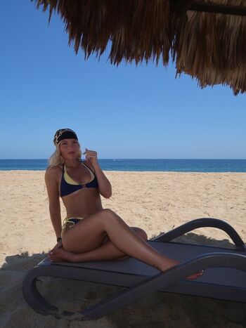 Full leaked Boutinela babes page private onlyfans photo