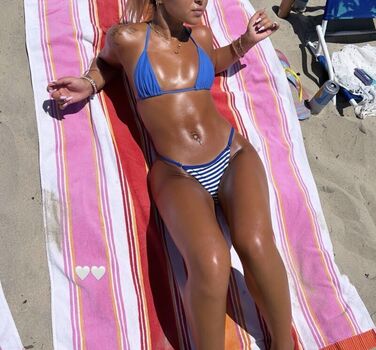 Full leaked Boutinela babes page private onlyfans photo