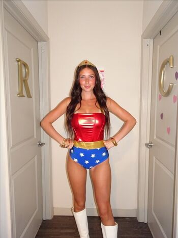 Full leaked Boutinela babes  page private onlyfans photo