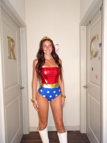 Full leaked Boutinela babes  page private onlyfans photo