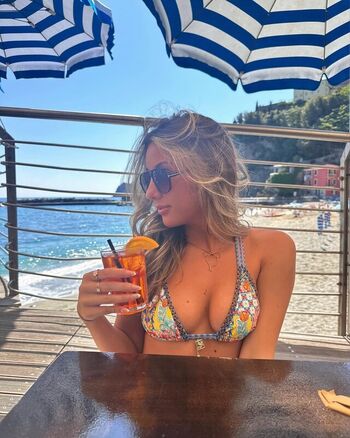 Full leaked Boutinela babes page private onlyfans photo