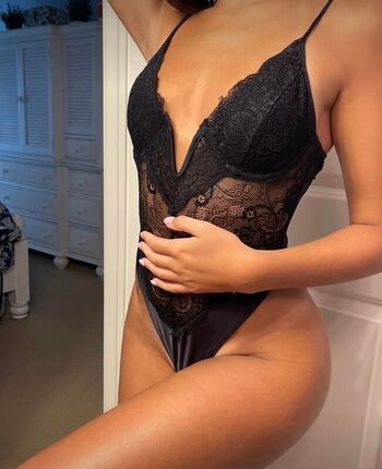 Full leaked Boutinela babes private onlyfans photo