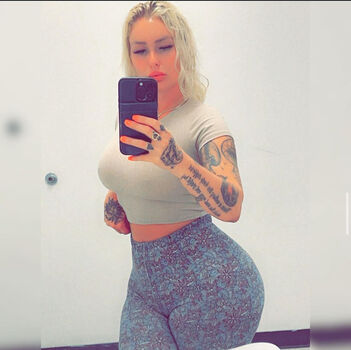 Full leaked Brasilian goddesss private onlyfans photo